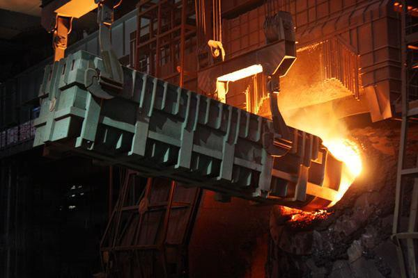 鋼鐵(tie)産業兼(jian)并重組(zu)駛入快(kuai)車道